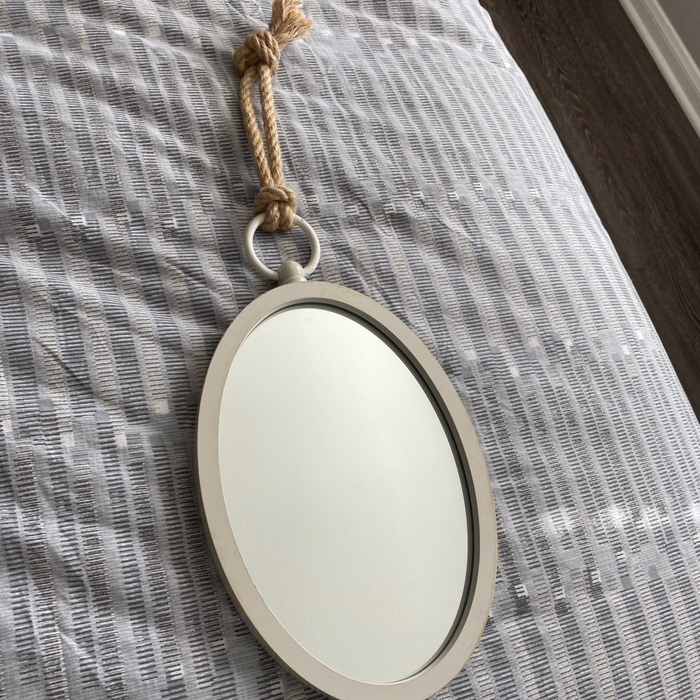 Mirror with rope